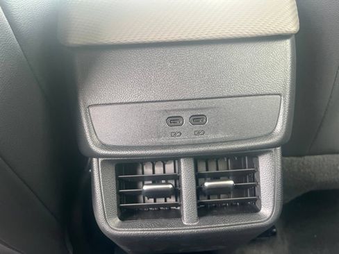 New 2026 Chevrolet Equinox LT w/ Convenience Package II FWD image 29