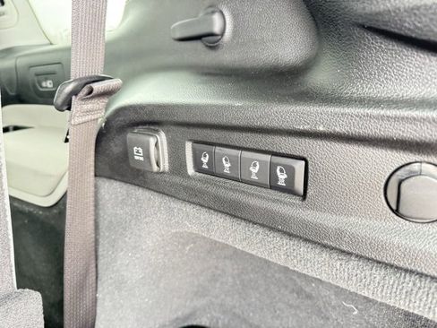 Used 2021 Jeep Grand Cherokee L Overland w/ Luxury Tech Group IV image 47