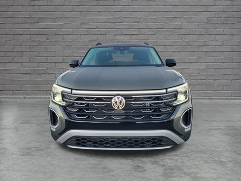 New 2026 Volkswagen Atlas Peak Edition AWD/4WD image 2