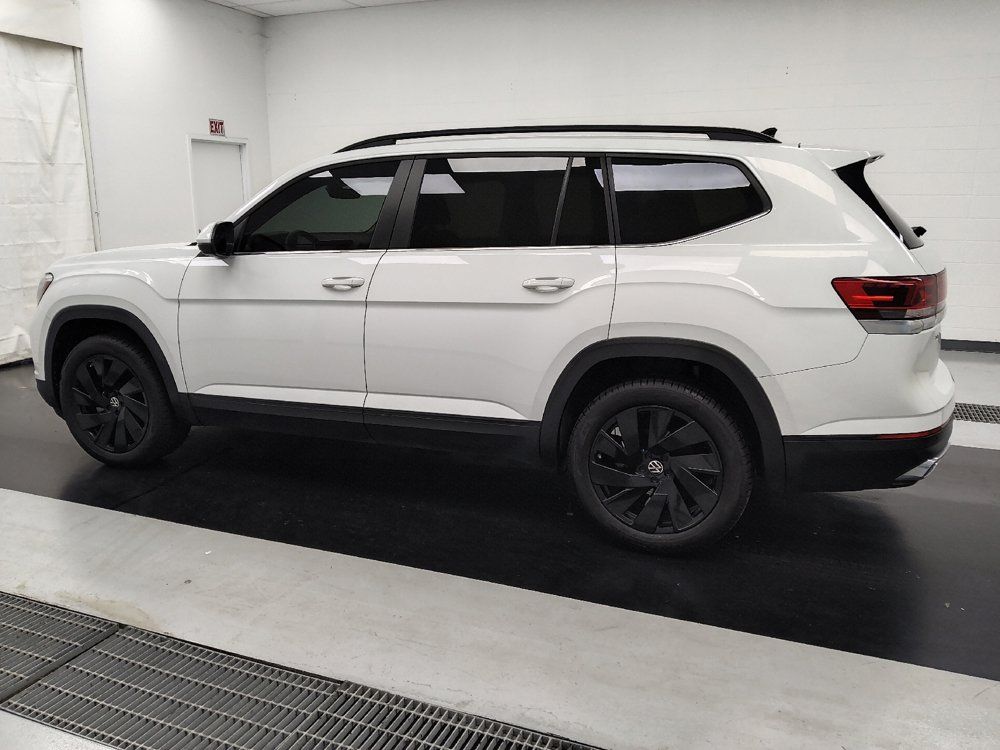 Used 2024 Volkswagen Atlas SE AWD/4WD image 3
