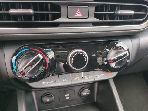 Used 2023 Hyundai Kona SEL FWD image 25