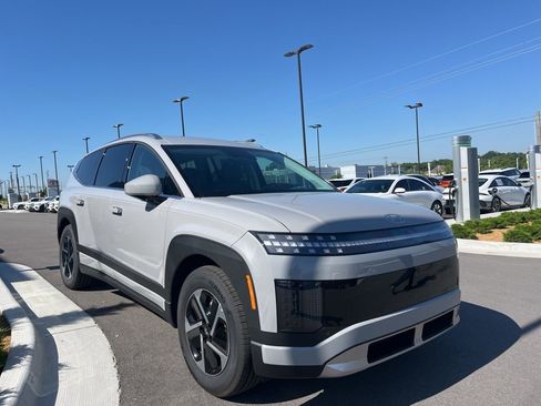 New 2026 Hyundai Ioniq 9 SE image 3