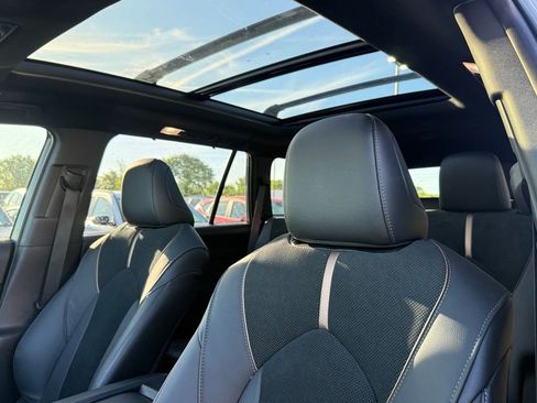 Used 2026 Toyota Grand Highlander AWD Hybrid image 23