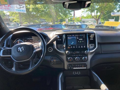 Used 2022 RAM 2500 Big Horn w/ Level C Equiment Group AWD/4WD image 5