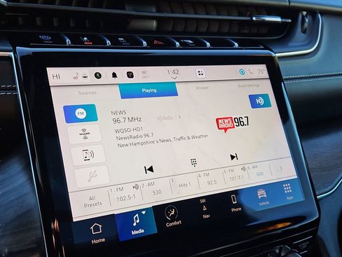 Used 2023 Jeep Grand Cherokee Overland image 33