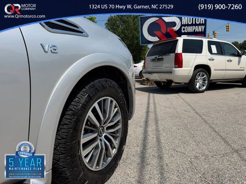 Used 2021 Nissan Armada SL w/ Captain's Chairs Package AWD/4WD image 39
