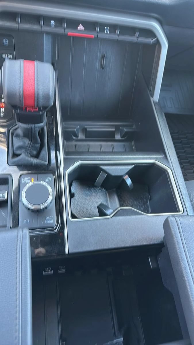 Used 2025 Toyota Tundra SR AWD/4WD image 33