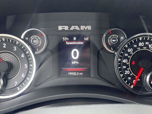 Used 2024 RAM 2500 Big Horn w/ Bed Utility Group image 33