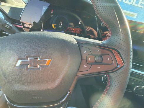 Used 2026 Chevrolet Trax RS w/ Sunroof Package FWD image 40