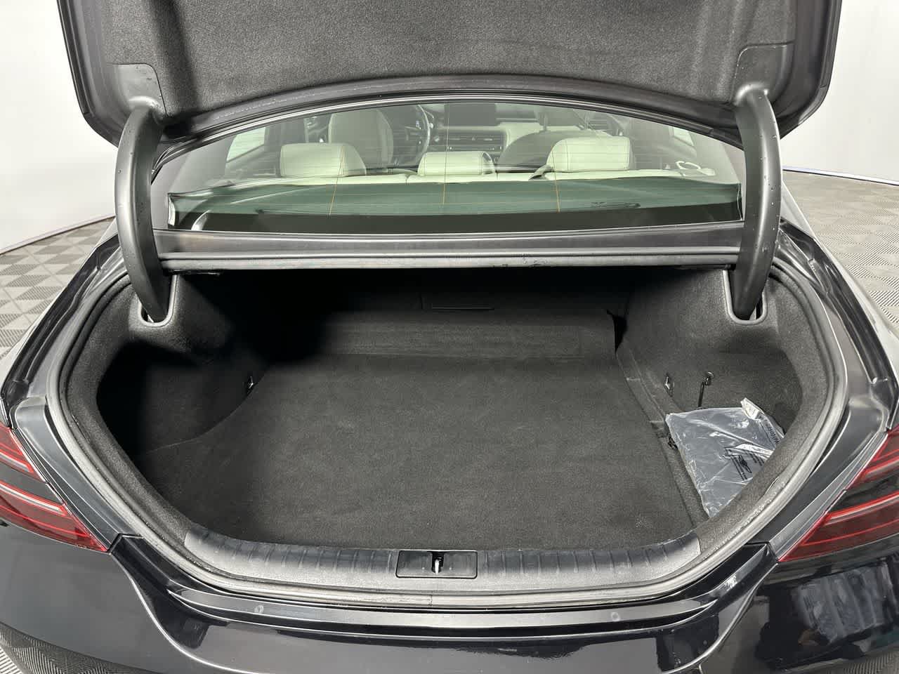 Used 2025 Genesis G70 2.5T RWD image 23