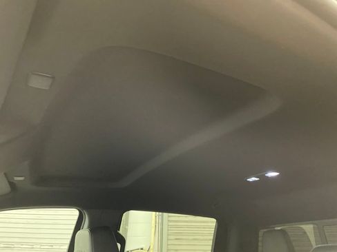 Used 2024 GMC Sierra 1500 AT4 w/ Technology Package AWD/4WD image 18