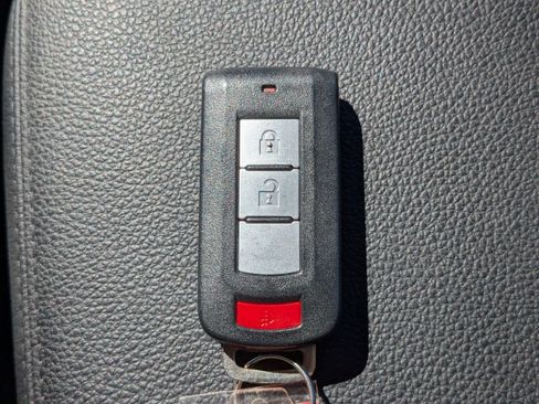 Used 2024 Mitsubishi Outlander Sport SE image 29