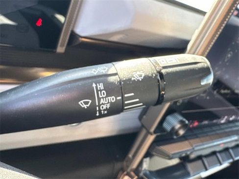 Used 2024 GMC Hummer EV 2X image 19