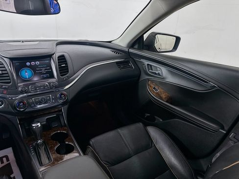 Used 2015 Chevrolet Impala LTZ FWD image 24