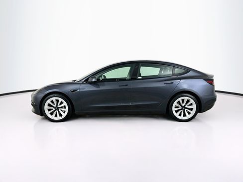 Used 2023 Tesla Model 3 Standard Range RWD image 4