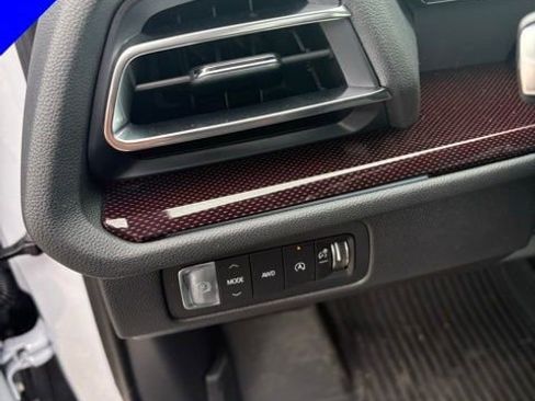 New 2026 Chevrolet Traverse RS w/ LPO, Floor Liner Package AWD/4WD image 10