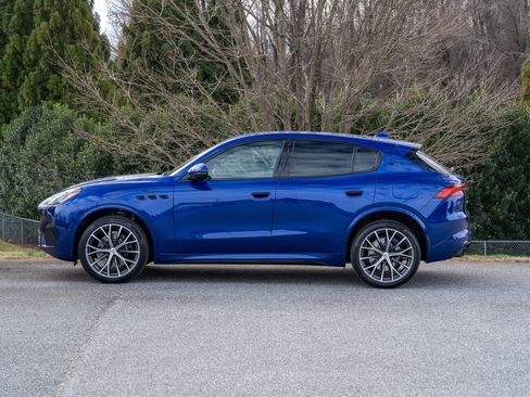 New 2026 Maserati Grecale Modena image 3