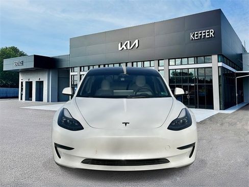 Used 2023 Tesla Model 3 Performance image 3