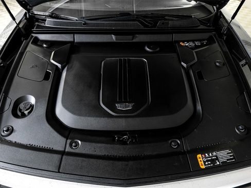 Used 2024 Cadillac Lyriq Luxury w/ LPO, Floor Liner Package image 51