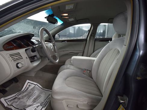 Used 2010 Buick Lucerne CX image 15