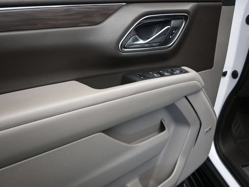 Used 2023 Chevrolet Tahoe LT w/ Luxury Package RWD image 11