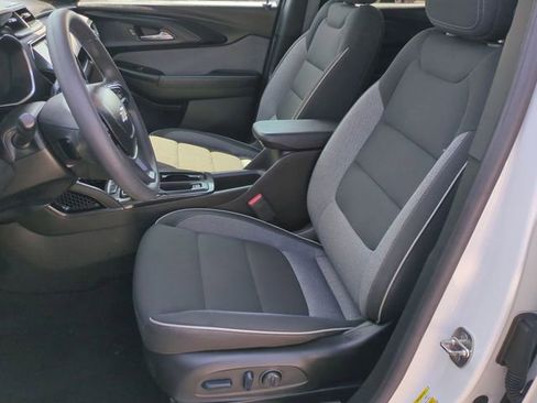 Certified 2022 Chevrolet TrailBlazer LT w/ Convenience Package AWD/4WD image 19