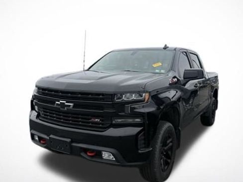 Used 2020 Chevrolet Silverado 1500 LT Trail Boss image 2