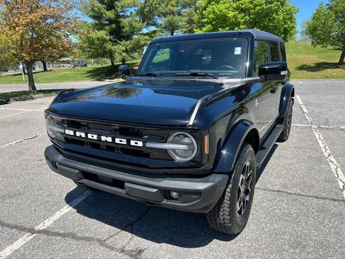 Used 2023 Ford Bronco Outer Banks AWD/4WD image 4