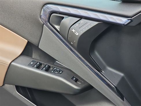 Used 2025 BMW X3 xDrive30i image 31