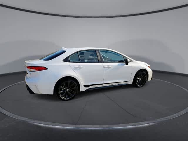 Used 2026 Toyota Corolla SE FWD image 8