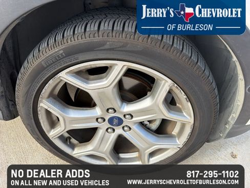 Used 2017 Ford Escape Titanium w/ Equipment Group 301A AWD/4WD image 5