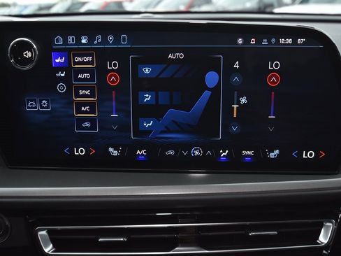 New 2026 Chevrolet Traverse LT w/ Driver Confidence Package image 20