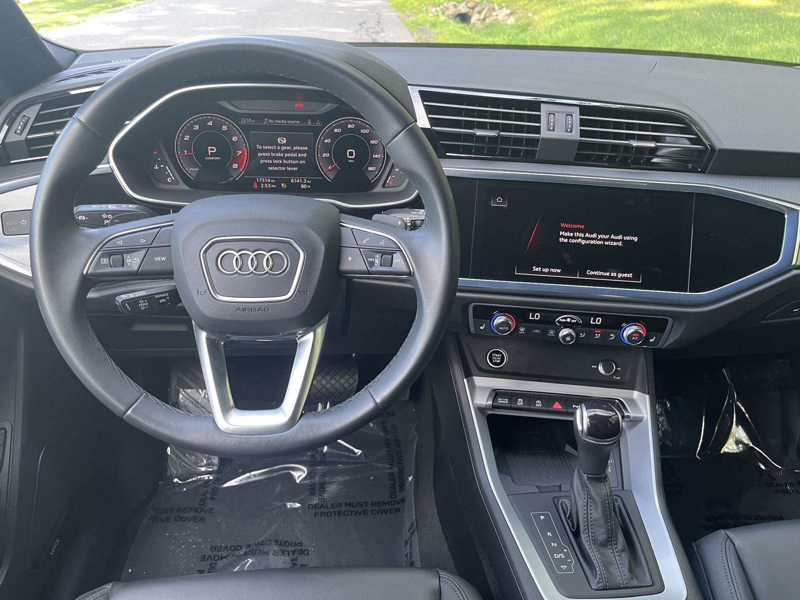 Used 2023 Audi Q3 2.0T Premium Plus w/ Premium Plus Package AWD/4WD image 7