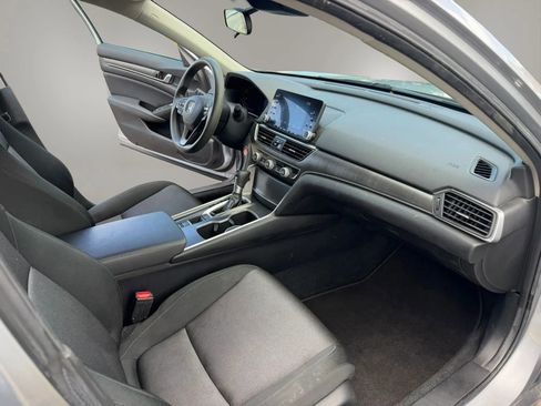 Used 2019 Honda Accord LX image 14