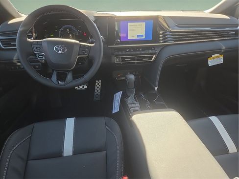 New 2026 Toyota Camry SE image 9
