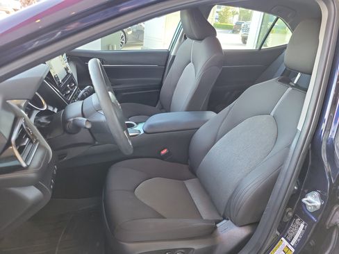 Used 2021 Toyota Camry LE image 13