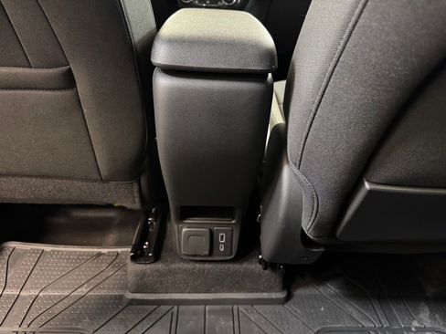 Used 2025 Chevrolet TrailBlazer LT w/ Convenience Package image 17