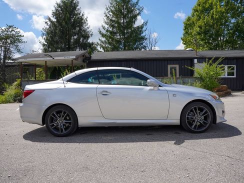 Used 2014 Lexus IS 250C w/ F-Sport Package w/as Tires RWD image 11
