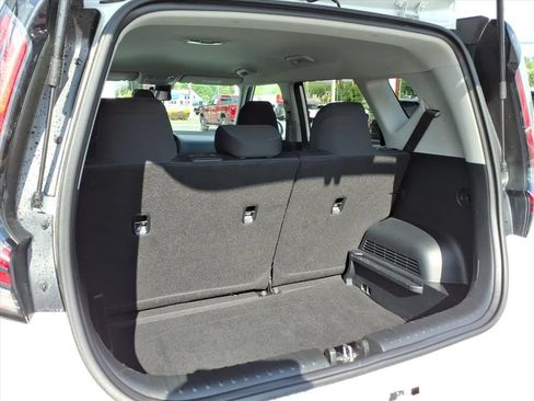 Used 2024 Kia Soul LX w/ Option Group 015 FWD image 22