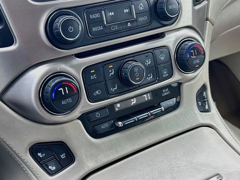 Used 2015 GMC Yukon XL Denali w/ Touring Package AWD/4WD image 13