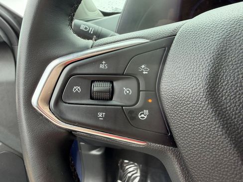 Used 2024 Chevrolet Trax LT w/ Driver Confidence Package FWD image 26