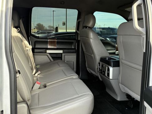 Used 2017 Ford F150 Lariat image 11