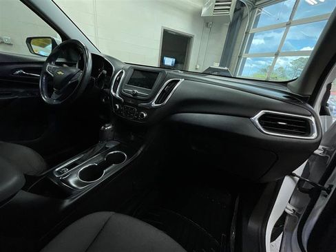 Used 2019 Chevrolet Equinox LT image 28