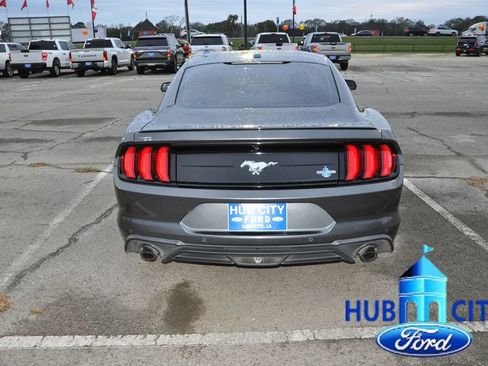Used 2020 Ford Mustang Premium image 4
