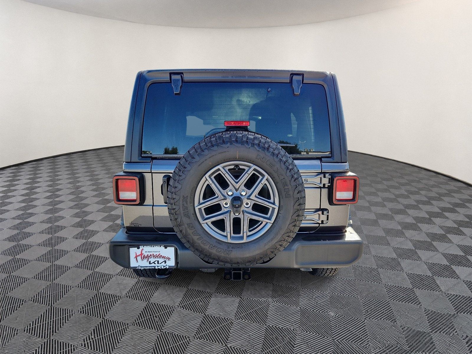 Used 2026 Jeep Wrangler Unlimited Sport AWD/4WD image 5