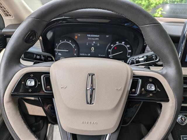 Used 2022 Lincoln Corsair AWD w/ Equipment Group 101A image 32