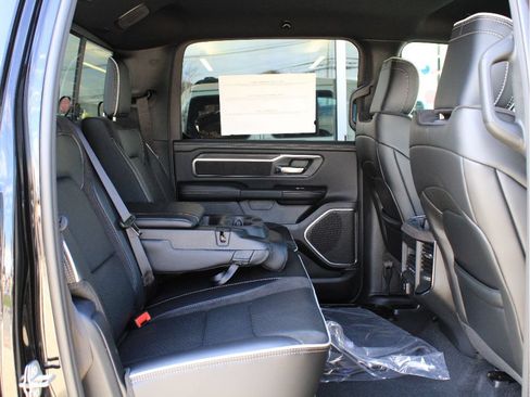 New 2026 RAM 1500 Laramie AWD/4WD image 29