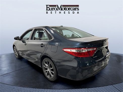Used 2015 Toyota Camry XSE image 3