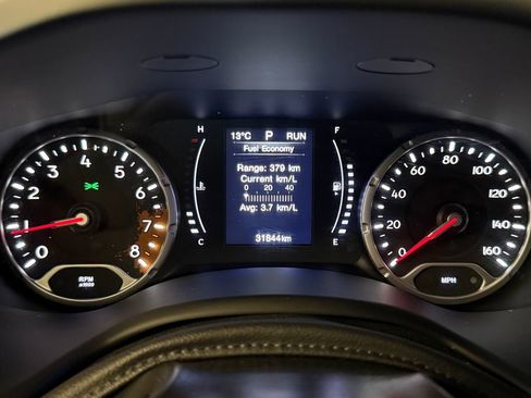 Used 2018 Jeep Renegade Latitude w/ Cold Weather Group image 10