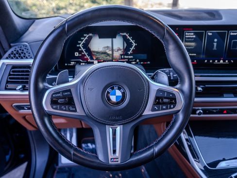 Used 2024 BMW X7 M60i w/ Executive Package image 5